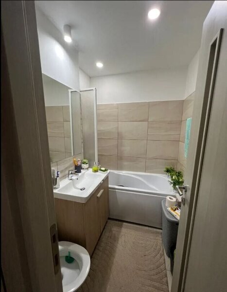 Titan - 1 Decembrie, 3 minute metrou, apartament 2 camere